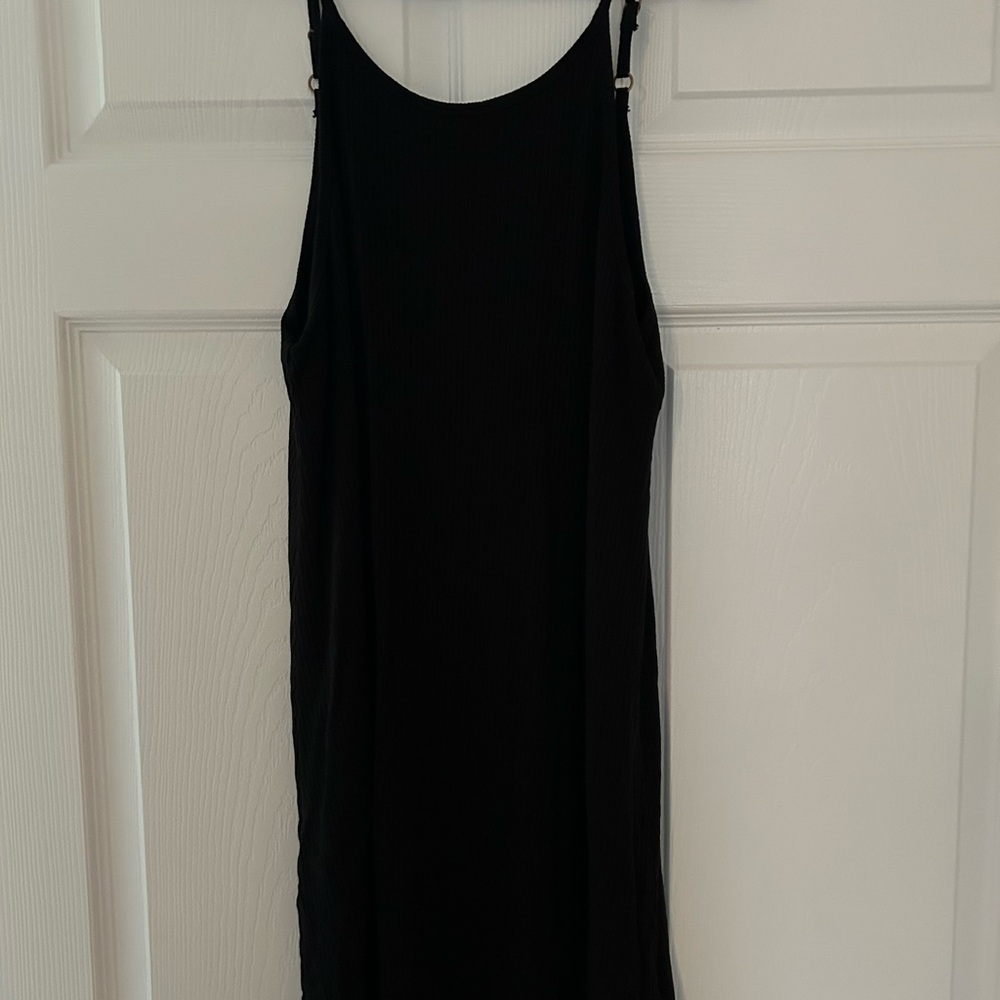 Black Sleeveless Dress